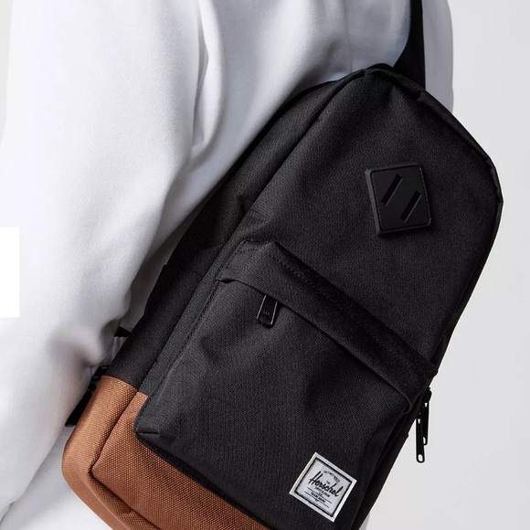 Herschel Supply Co. Heritage Crossbody Shoulder Bag - Picture 14 of 14